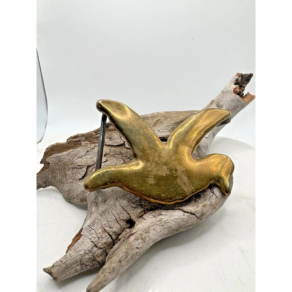Brass Flying Bird Belt Seagull Beaked Bird Buckle Wood Base Vintage 3.5